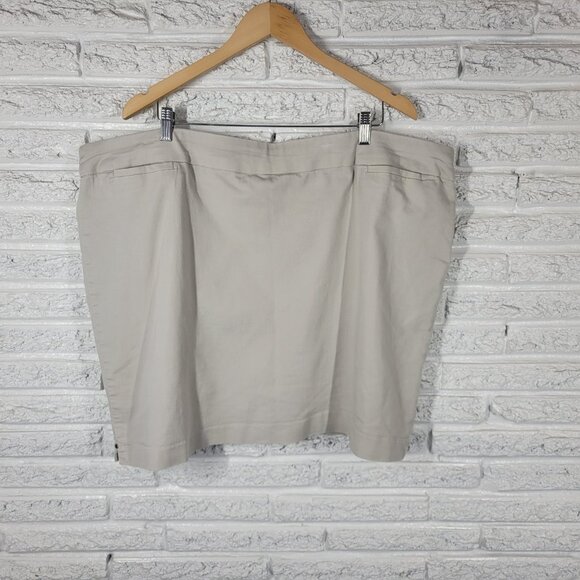 Croft Barrow Womens Skort 24W Plus Skirt Shorts Beige Pull On Pockets A11E - Picture 1 of 9